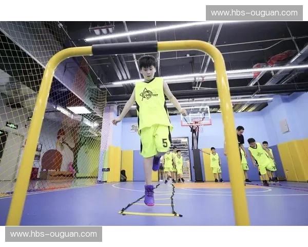 篮球体能训练:让你在球场上跑得更快、跳得更高、赢得更多 篮球体能训练:让你在球场上跑得更快、跳得更高、赢得更多